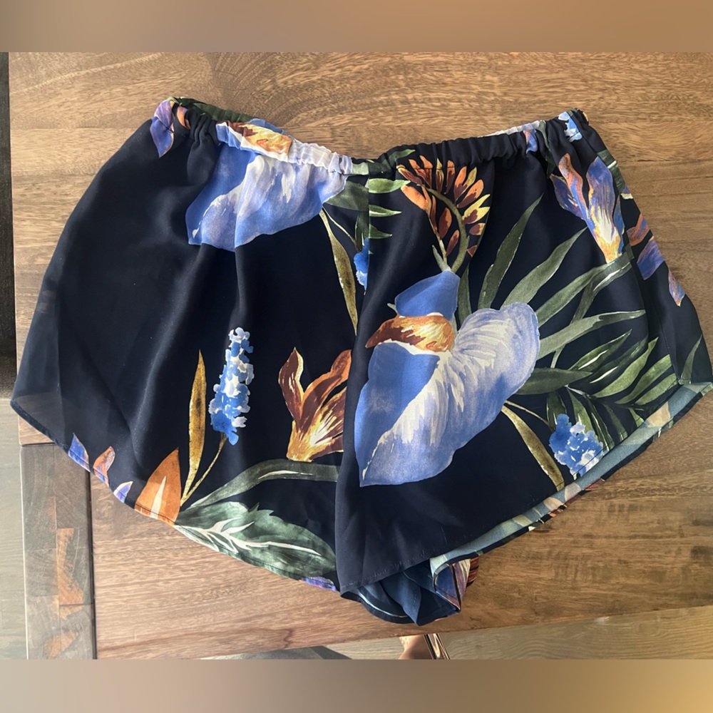 Zulu & Zephyr Tropical Shorts